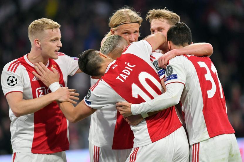 Ajaxta futbolcular gözyaşlarına boğuldu