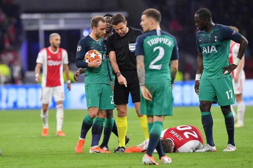 Ajaxta futbolcular gözyaşlarına boğuldu