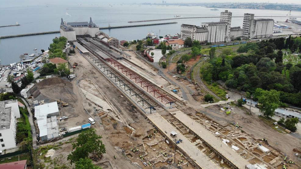 Haydarpaşa’da ortaya çıkan 1700 yıllık tarih havadan görüntülendi