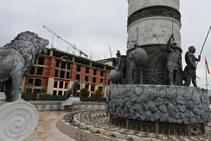 Heykelleriyle ünlü başkent: Üsküp