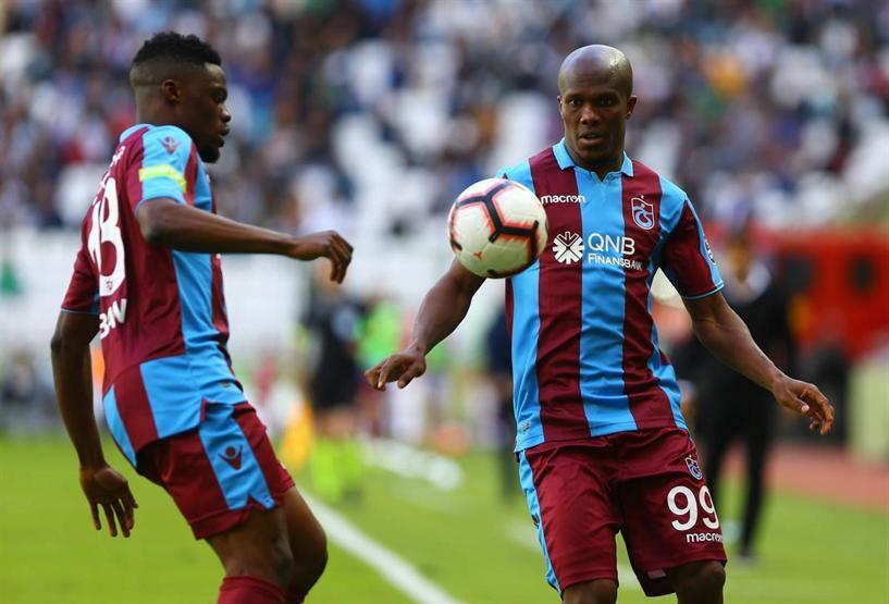 Galatasaray rakipleriyle arasındaki kupa farkını açıyor