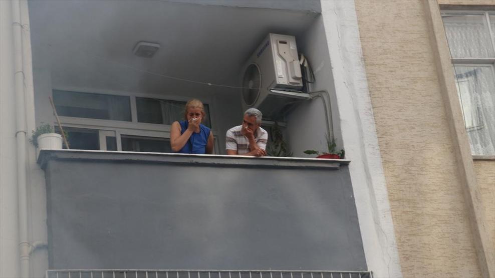 Adanada yangın Biri çocuk 4 kişi hastaneye kaldırıldı
