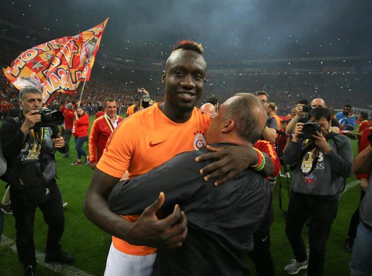 Futbolcular şampiyonluğu böyle kutladı