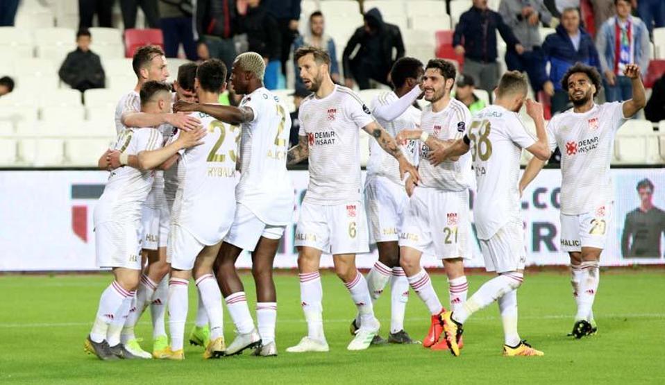 Galatasaray yayın gelirinde de şampiyon Fenerbahçe ve Bursaspor...