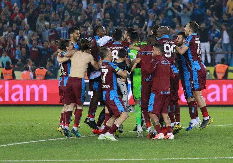 Galatasaray yayın gelirinde de şampiyon Fenerbahçe ve Bursaspor...