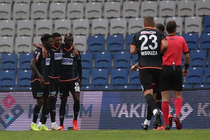 Galatasaray yayın gelirinde de şampiyon Fenerbahçe ve Bursaspor...