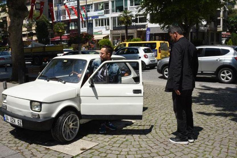 Ünlü şarkıcı asfaltı ağlattı