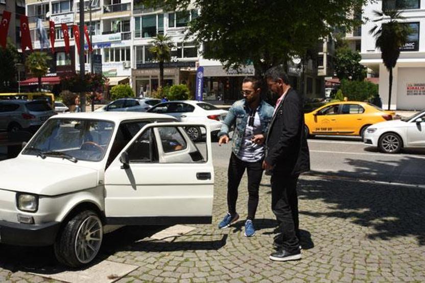 Ünlü şarkıcı asfaltı ağlattı