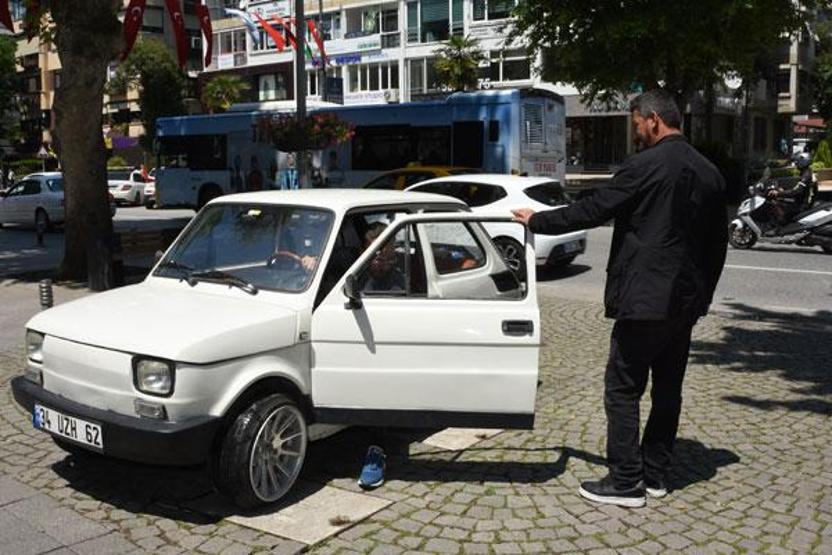 Ünlü şarkıcı asfaltı ağlattı