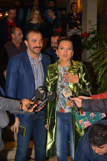 Demet Akalın: Hamileyken kendimi şişlemeyi düşündüm