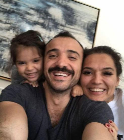 Demet Akalın: Hamileyken kendimi şişlemeyi düşündüm