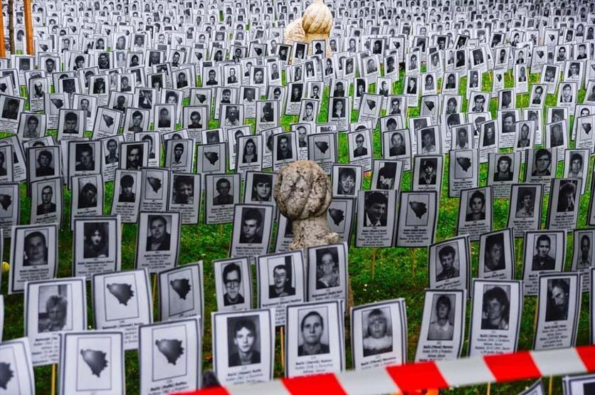 Bosna Hersekte Beyaz Kurdele Günü