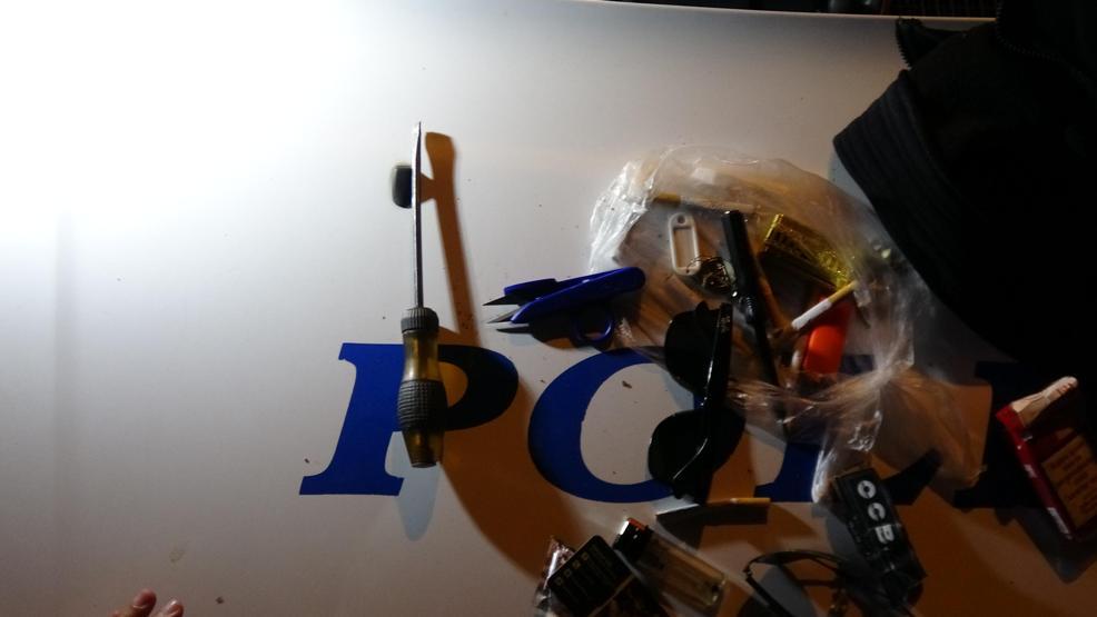Cezaevi firarisi tornavidayla polisi yaralayıp silah çekti