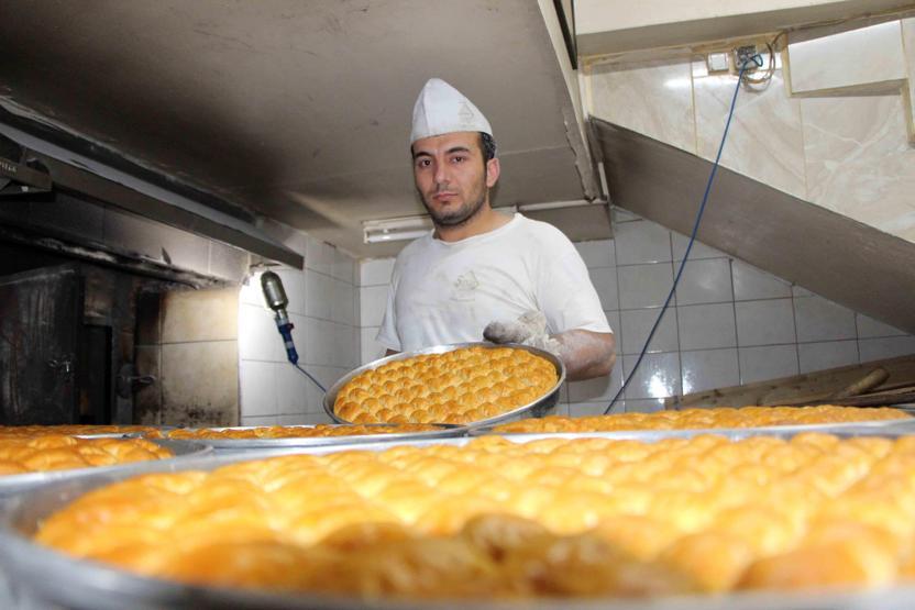 Gaziantepli baklavacıların tatlı mesaisi