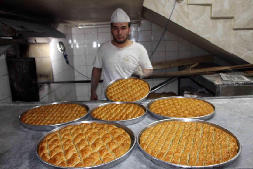 Gaziantepli baklavacıların tatlı mesaisi