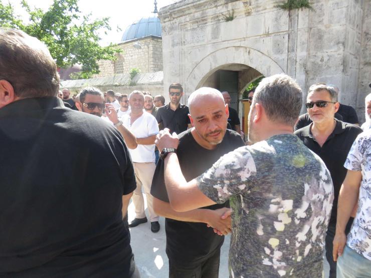 Ünlü Rapçi Cezanın babası son yolculuğuna uğurlandı