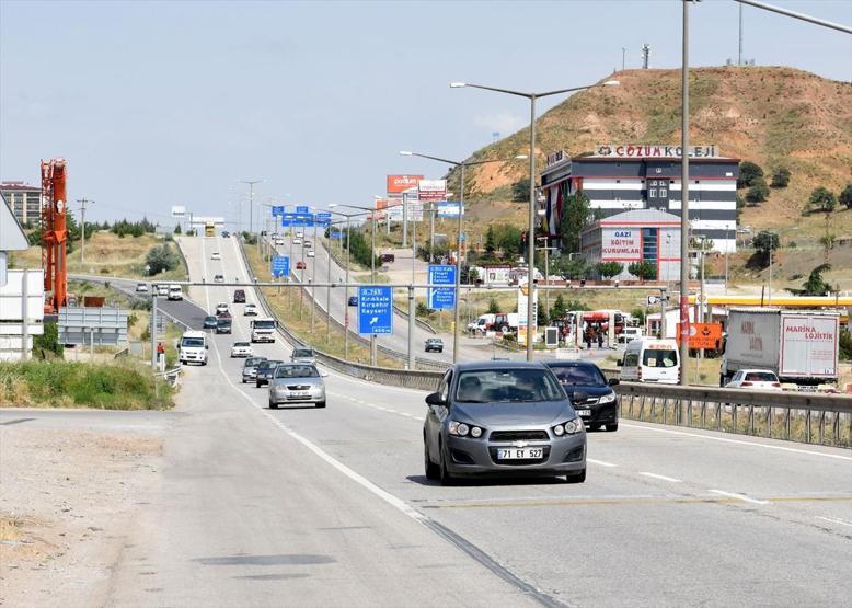 Bayram tatili dönüş yolunda trafik yoğunluğu