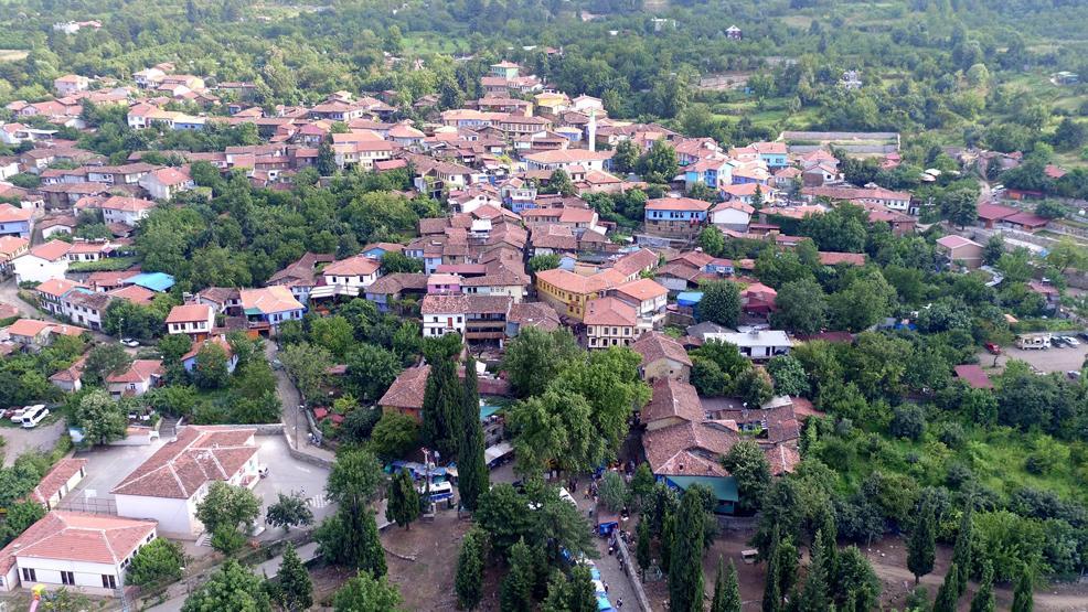 700 yıllık Cumalıkızık köyüne ziyaretçi akını