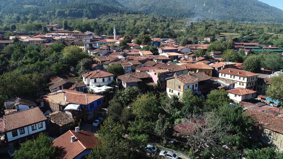 700 yıllık Cumalıkızık köyüne ziyaretçi akını