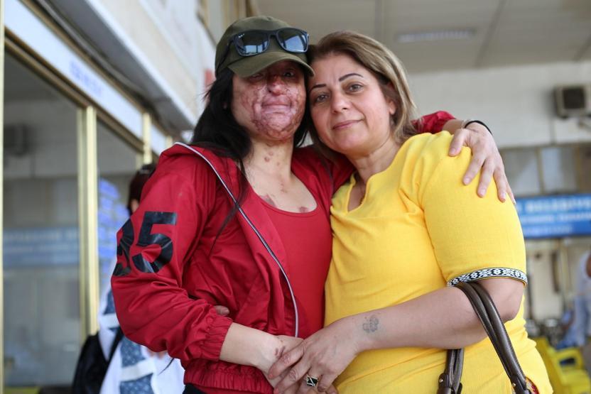 Berfin yeni yüzü için gözyaşları içinde yola çıktı