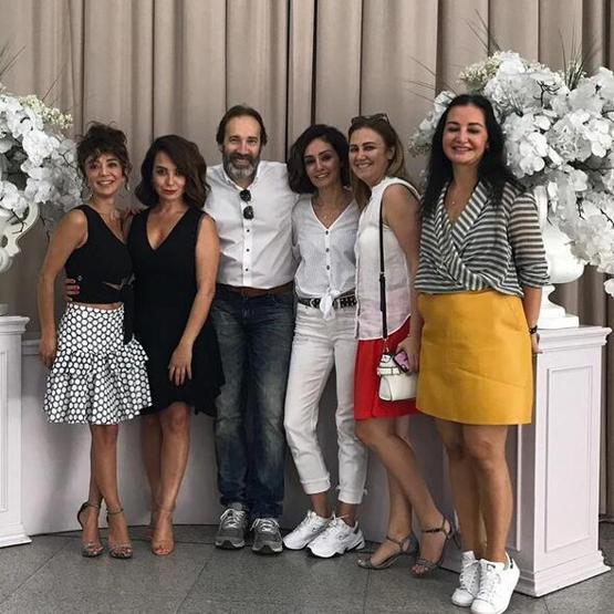 Sürpriz nikah Ünlü oyuncu evlendi