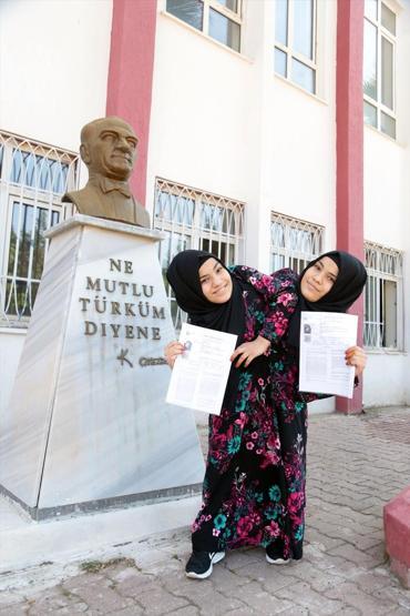 Siyam ikizlerinin YKS heyecanı