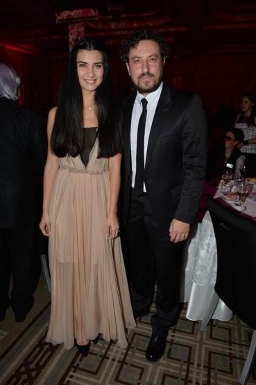 Tuba Büyüküstün ve Onur Saylak iki yıl sonra yan yana