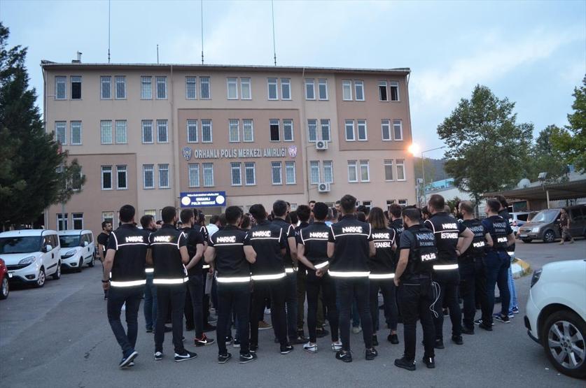 10 adrese eş zamanlı baskın İstanbul’da narkotik operasyonu