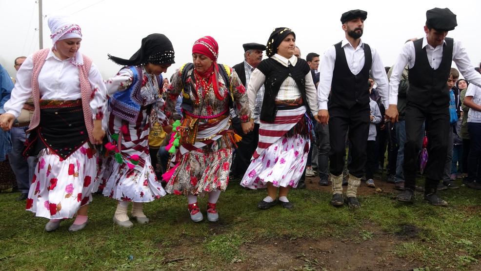 Trabzonda yayla göçü şenliğe dönüştü