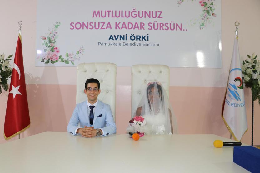 Denizliye Fildişi Sahilinden gelin geldi