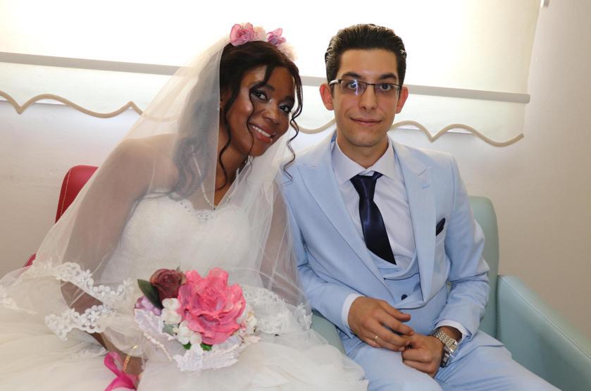 Denizliye Fildişi Sahilinden gelin geldi