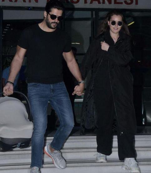 Burak Özçivit ailesinden ayrı düştü