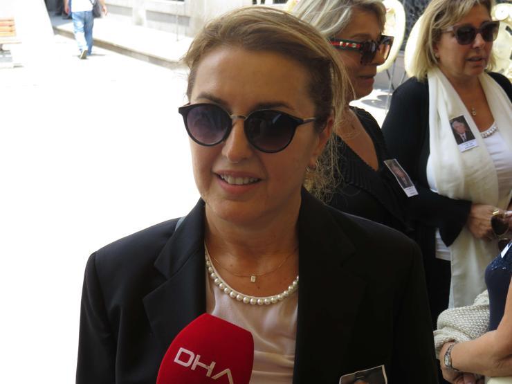 İlk kalp naklini gerçekleştiren Kemal Bayazıt son yolculuğuna uğurlandı