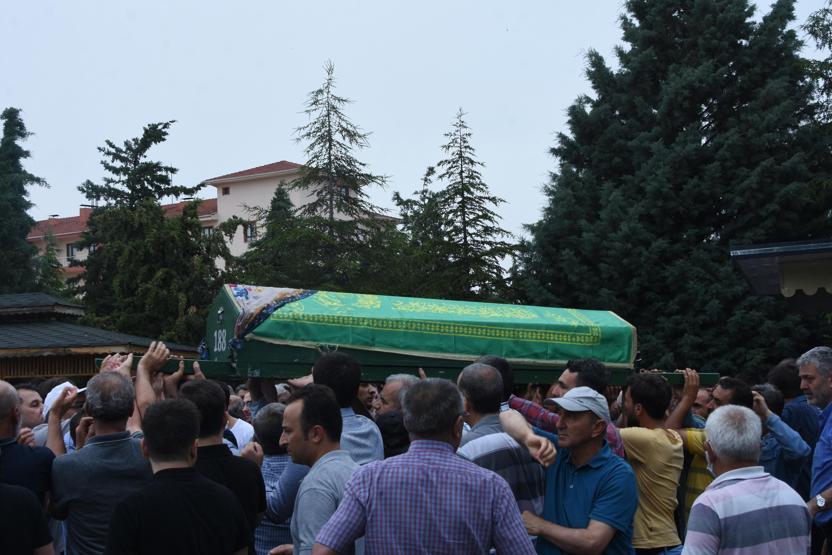 Şeyma öğretmen ve kardeşi toprağa verildi