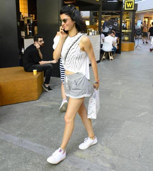 Beren tatilde dediler AVMde çıktı