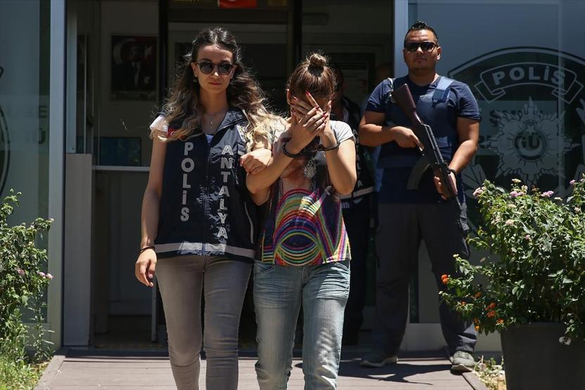 Antalyada yankesici operasyonu İran uyruklu 3 kişi yakalandı
