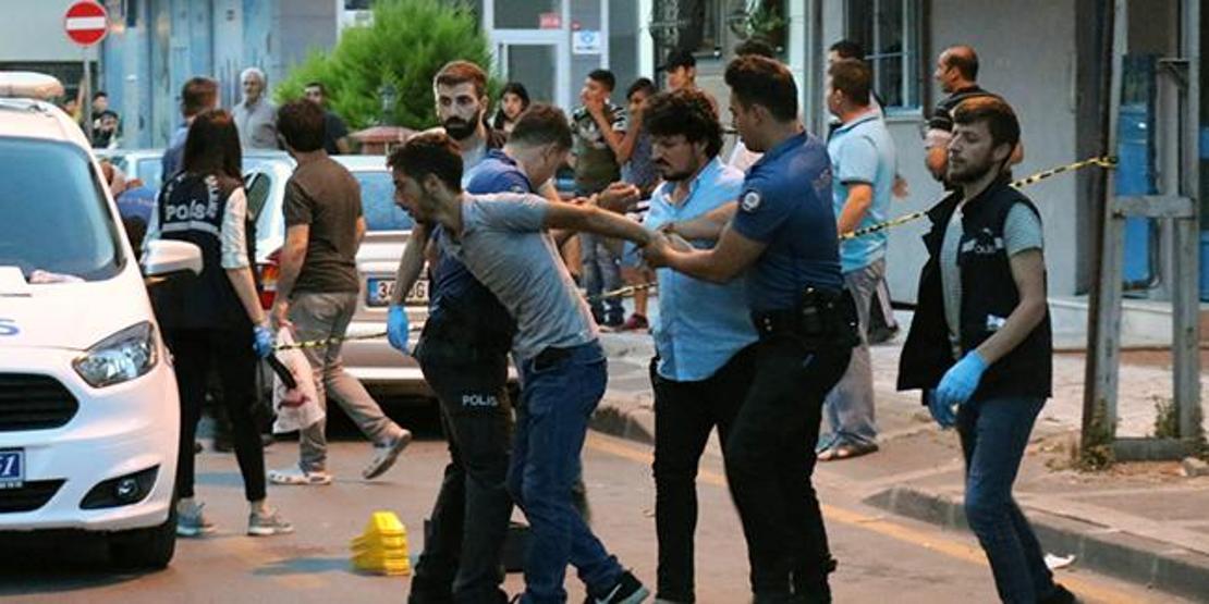 Ümraniyede komşular arasında silahlı kavga çıktı