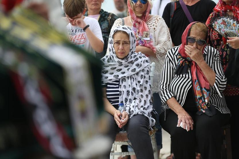 Küçük İskender son yolculuğuna uğurlandı