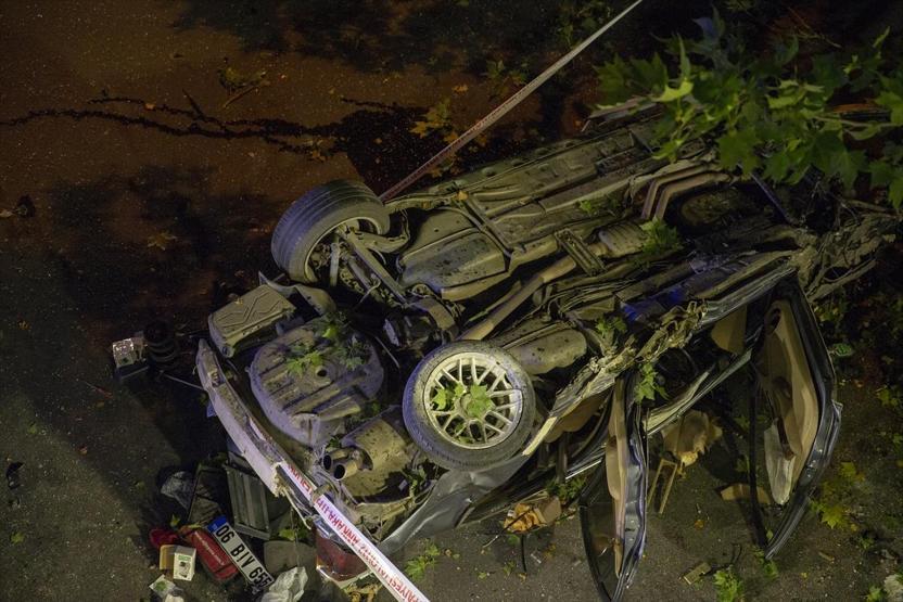 Ankara Keçişörende otomobil köprüden uçtu: 1 ölü, 2 yaralı