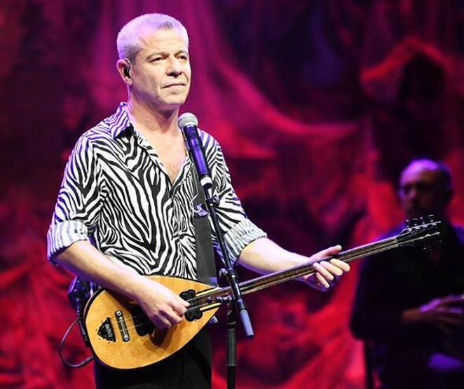 Eski sevgilisinin konserine neden gitmedi