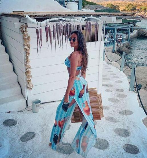 Eda Taşpınar kumlara 8 bin TL gömdü