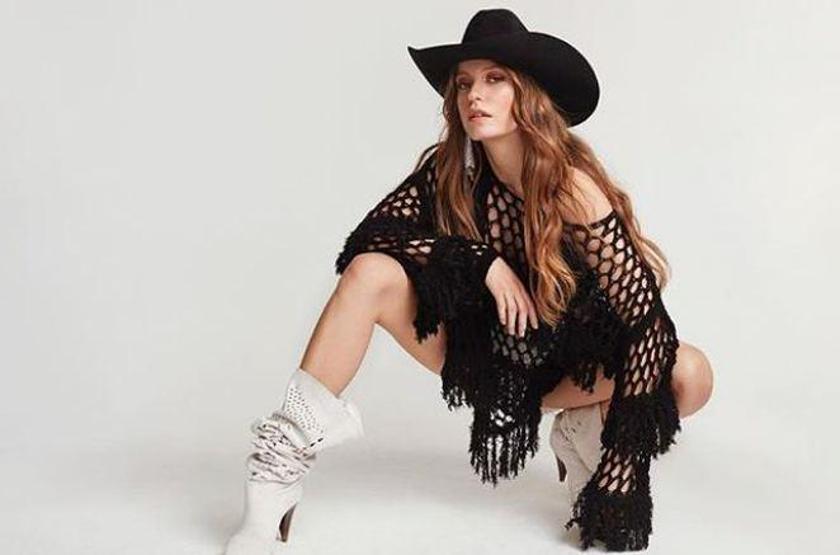 Serenay Sarıkayanın kovboy tarzına 1 milyon beğeni