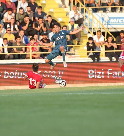 Fenerbahçede genç futbolcular Ersun Yanalın gözüne girdi