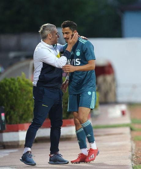 Fenerbahçede genç futbolcular Ersun Yanalın gözüne girdi