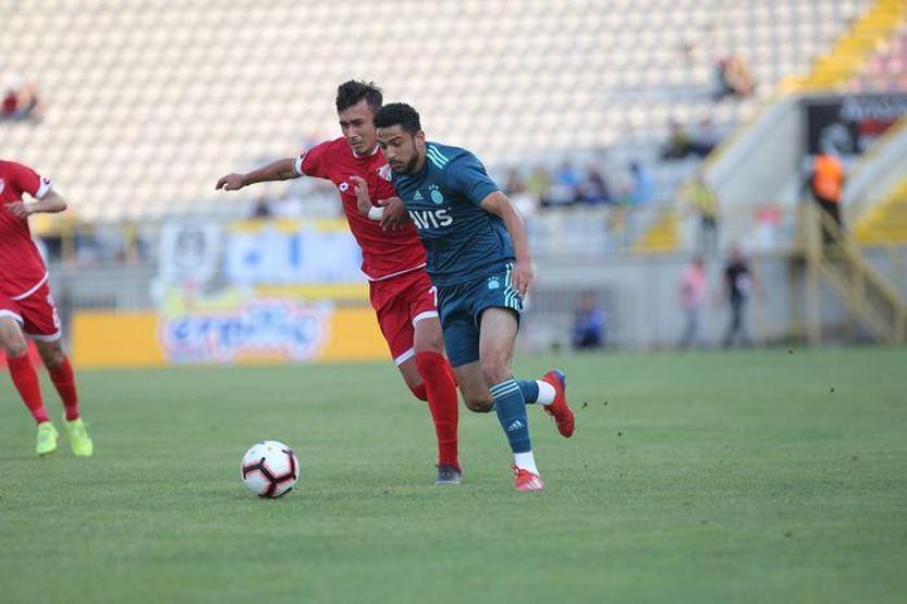 Fenerbahçede genç futbolcular Ersun Yanalın gözüne girdi