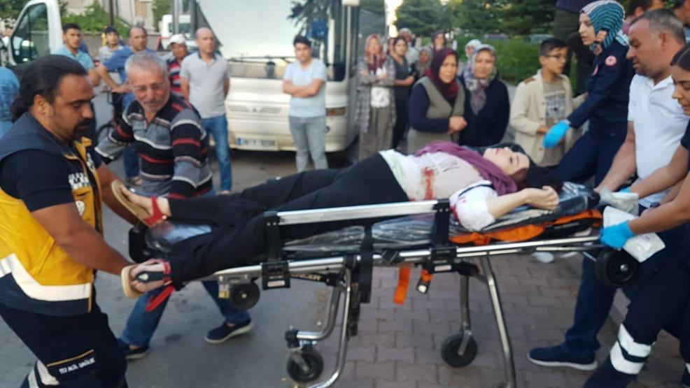 Kayseride kanlı infaz Hamile eşi ve arkadaşına kurşun yağdırdı