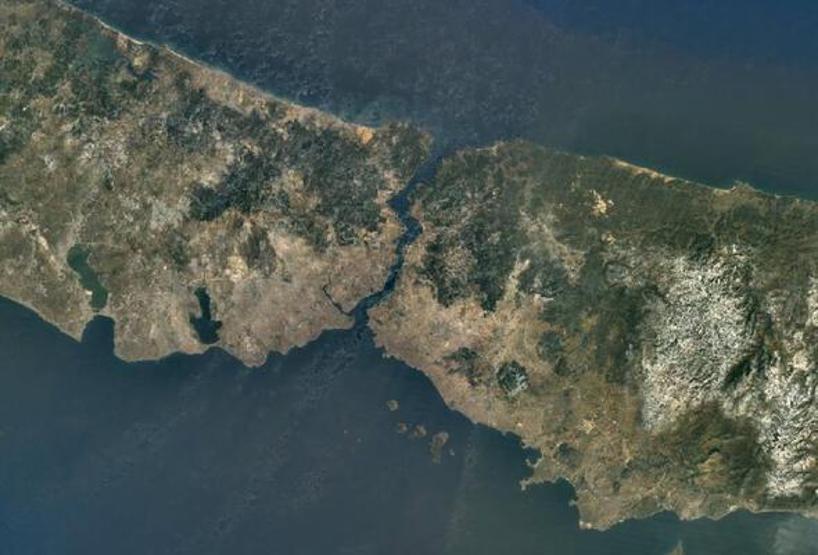 NASAnın Kızıl Gezegendeki göz bebeği böyle görüntülendi