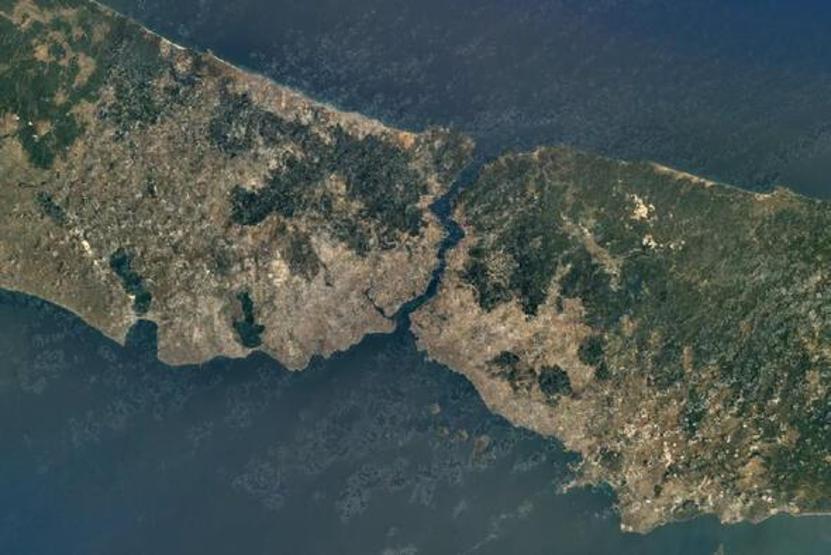 NASAnın Kızıl Gezegendeki göz bebeği böyle görüntülendi