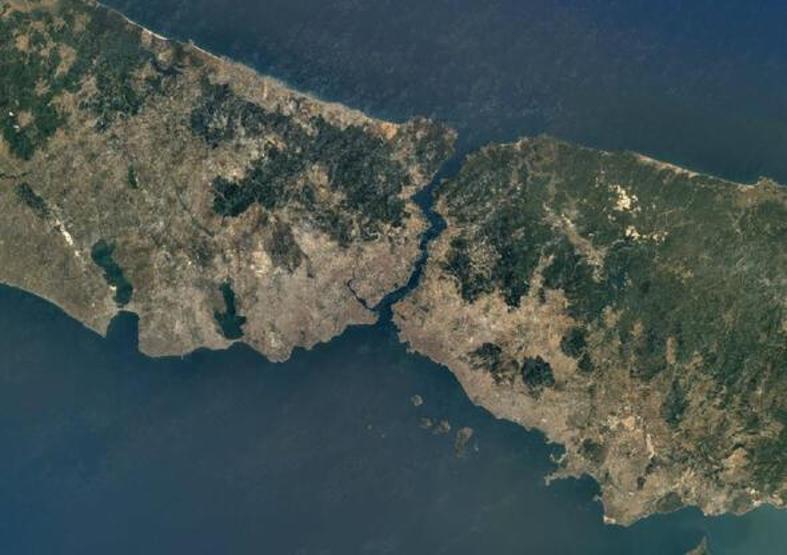 NASAnın Kızıl Gezegendeki göz bebeği böyle görüntülendi