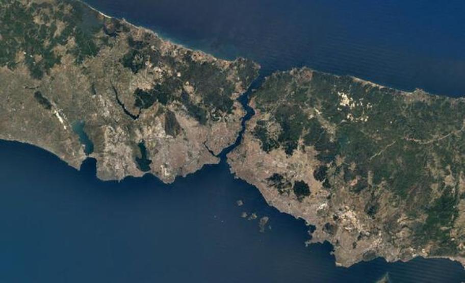 NASAnın Kızıl Gezegendeki göz bebeği böyle görüntülendi
